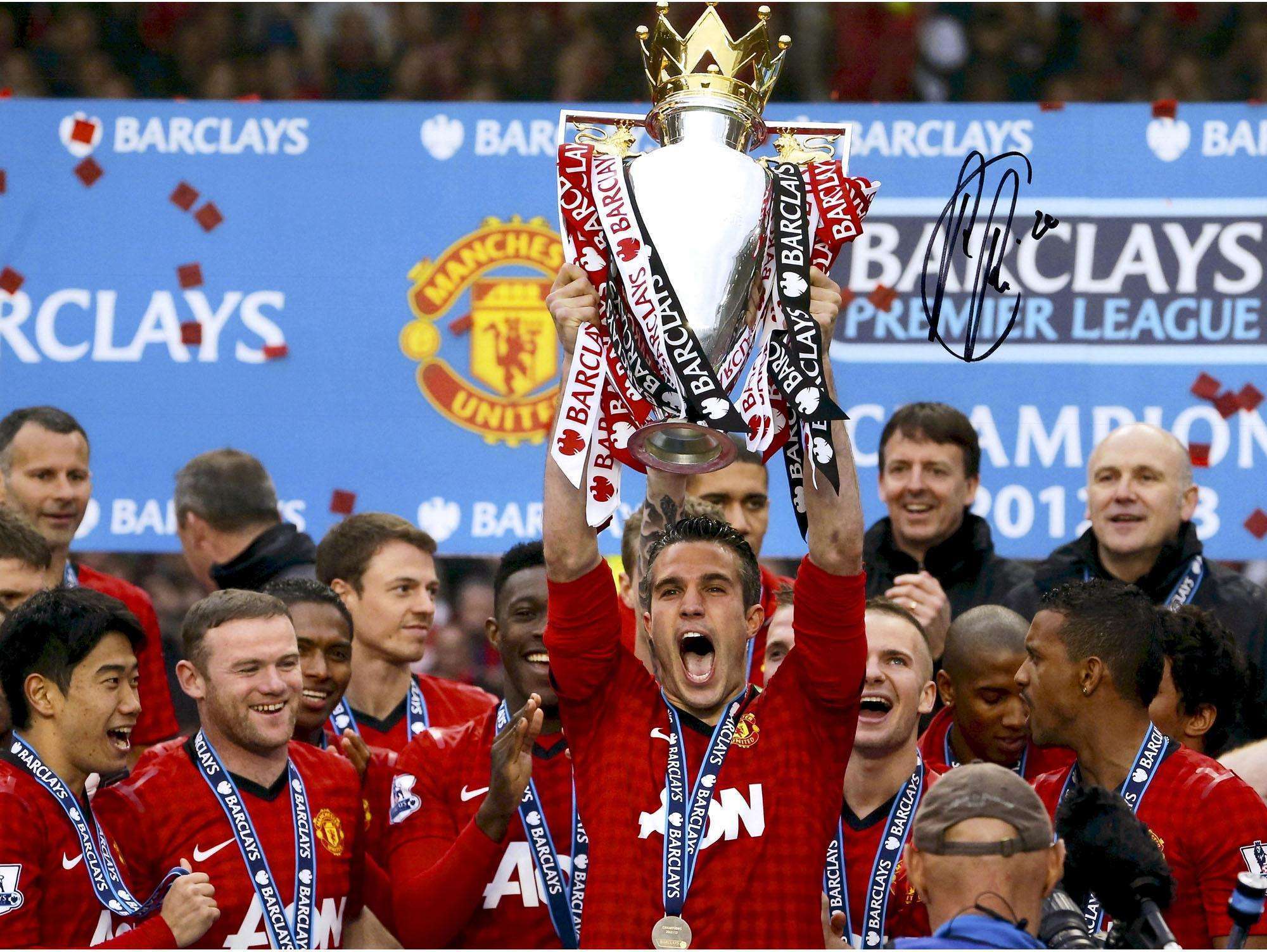 场上不屈不 场上不屈不