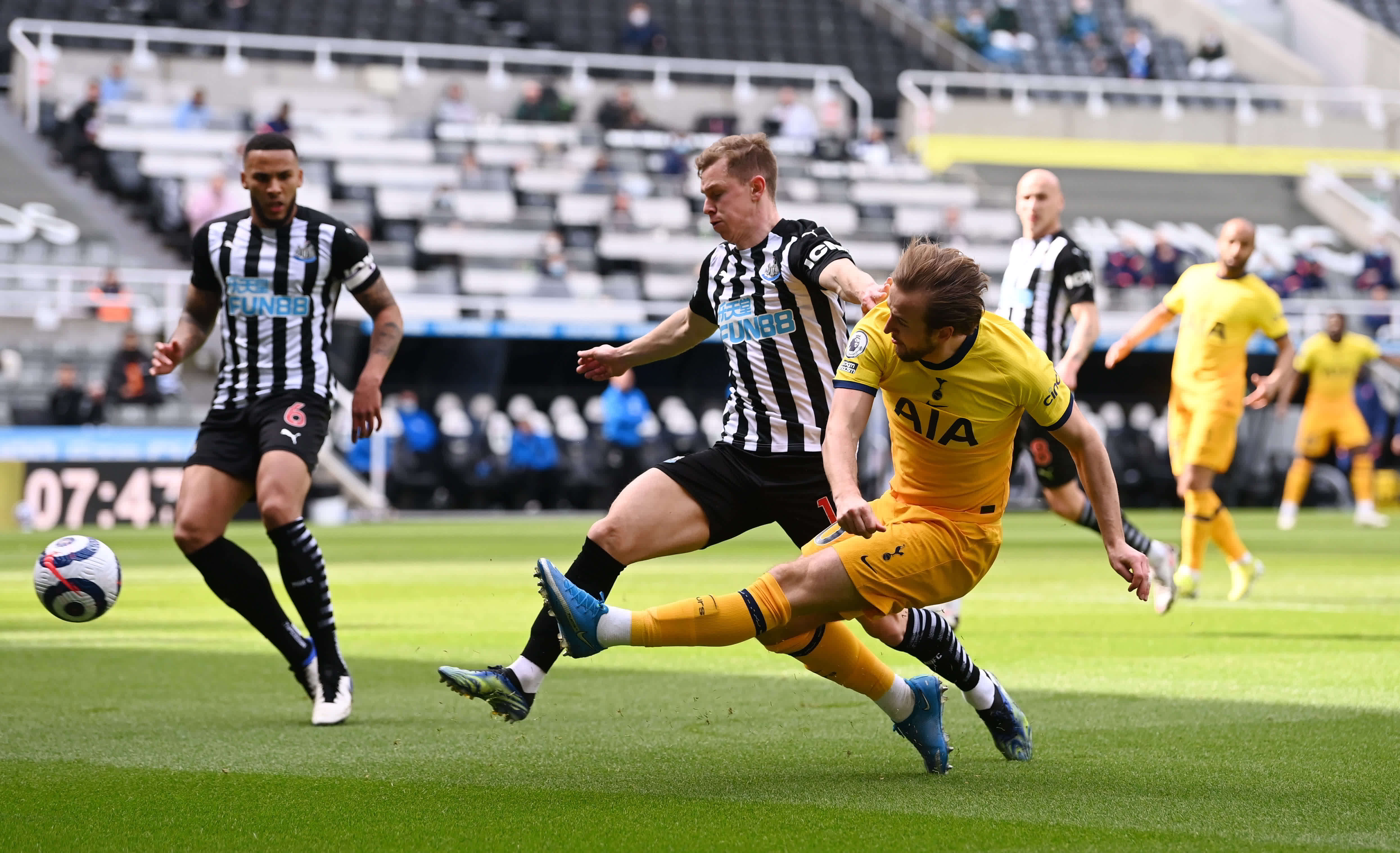 登巴-巴：我从小就是PSG球迷；若昂-佩德罗很强壮、无所畏惧.