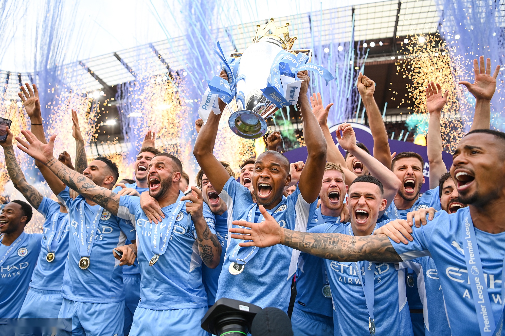 鲁尔新闻：多特计划让罗伊斯回归，担任俱乐部的形象大使.